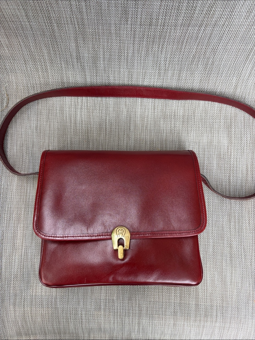 Vintage Etienne Aigner Burgundy Oxblood Leather Flap Shoulder Bag